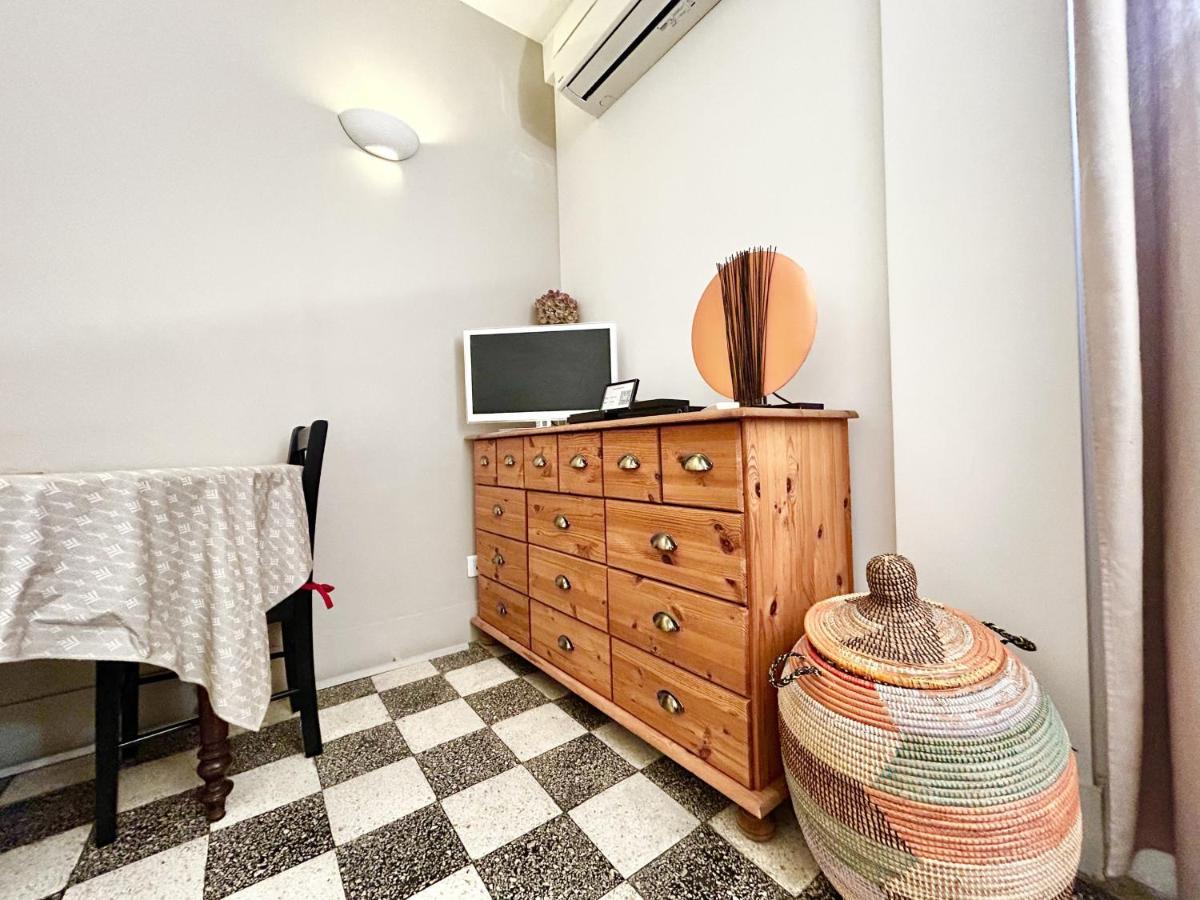 Aparthotel Riviera - Balcon Des Etats Unis - Old Town Promenade Des Anglais Nisa Exterior foto
